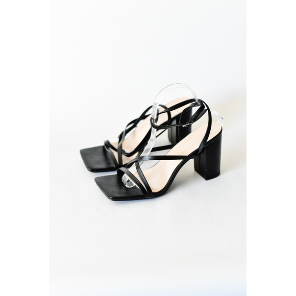 Shoes - Black Strappy‎ Square Toe Block Heel Sandals Size 40 Ankle Strap Dress Shoes